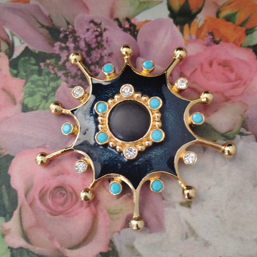 ❤️AVON JOSE MARIA BARRERA Roman Holiday Enamel  Brooch Pendant